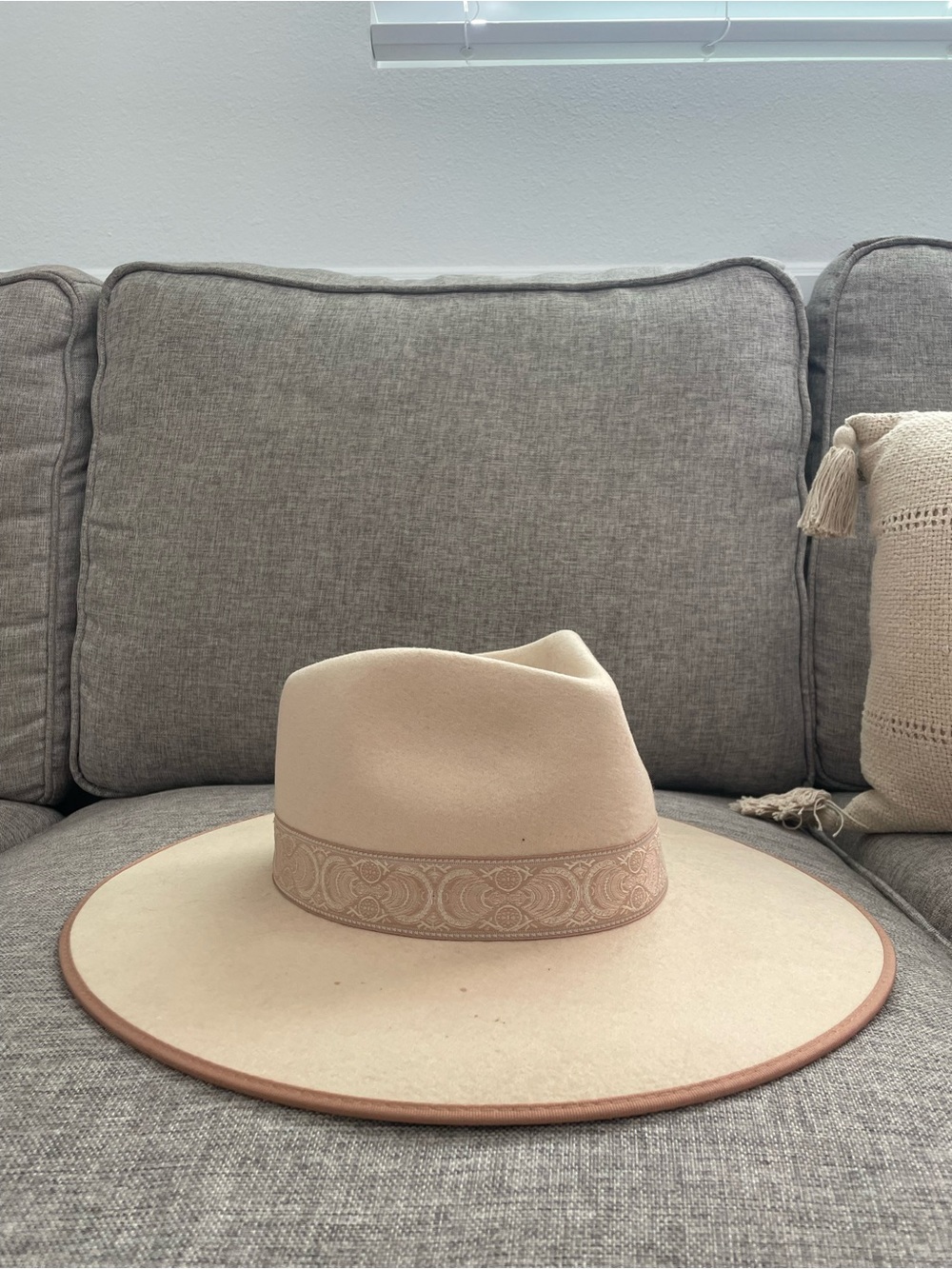 Lack Of Color Women's Wide-Brim Felt Fedora in Light Beige with Trim